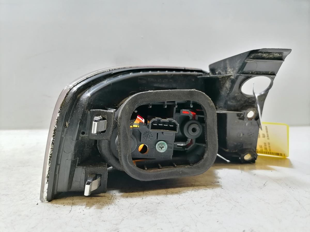 Seat Ibiza 6L original R&uuml;cklicht R&uuml;ckleuchte Schlussleuchte rechts au&szlig;en Bj.2003
